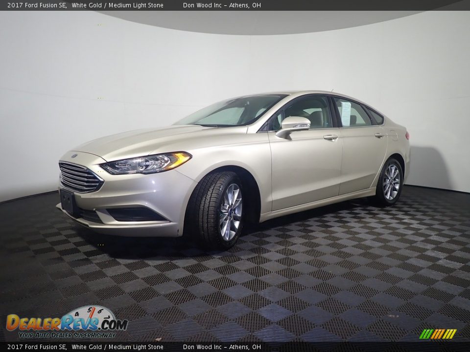 2017 Ford Fusion SE White Gold / Medium Light Stone Photo #9