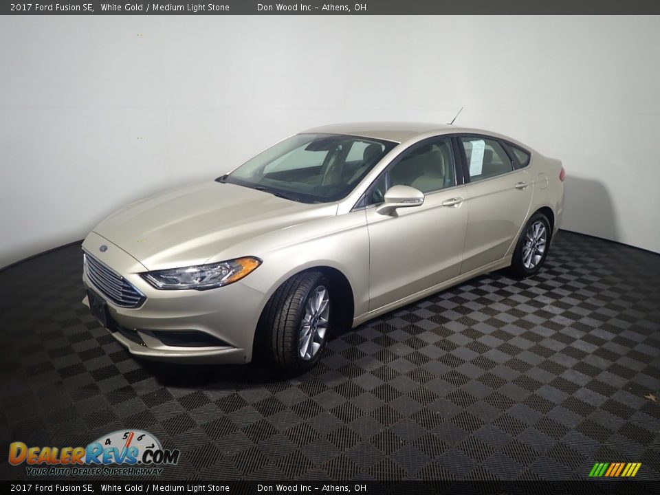 2017 Ford Fusion SE White Gold / Medium Light Stone Photo #10