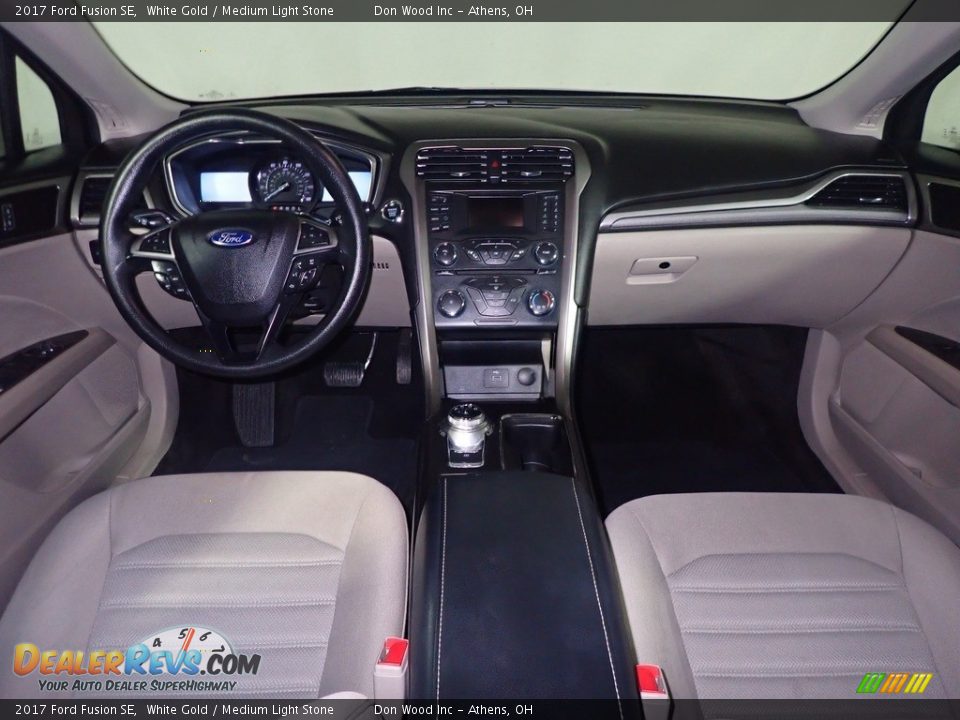 2017 Ford Fusion SE White Gold / Medium Light Stone Photo #25