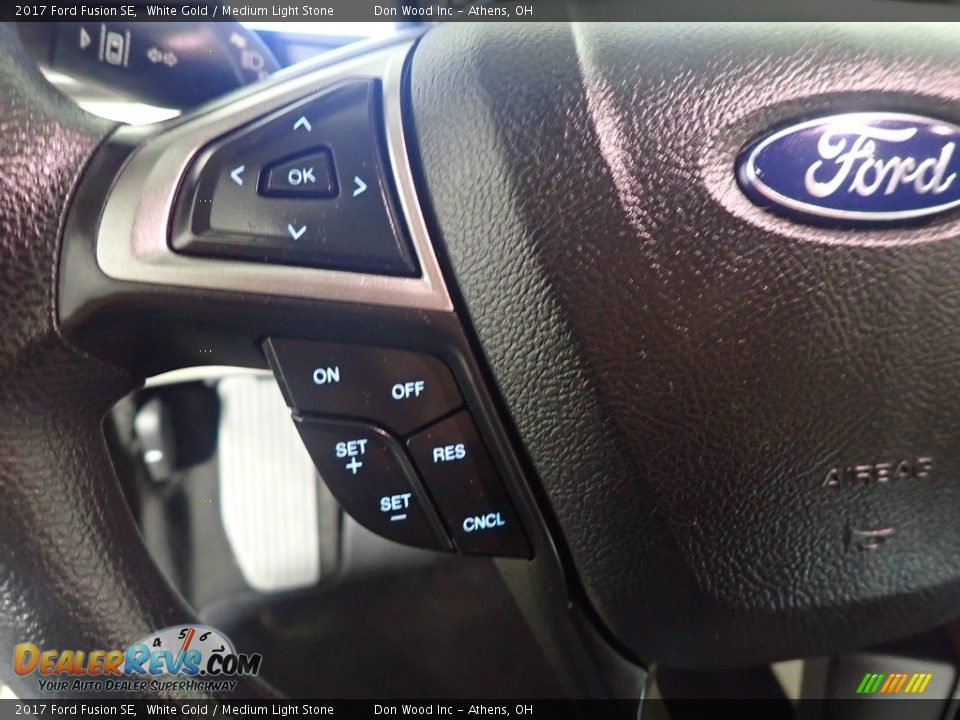 2017 Ford Fusion SE White Gold / Medium Light Stone Photo #30