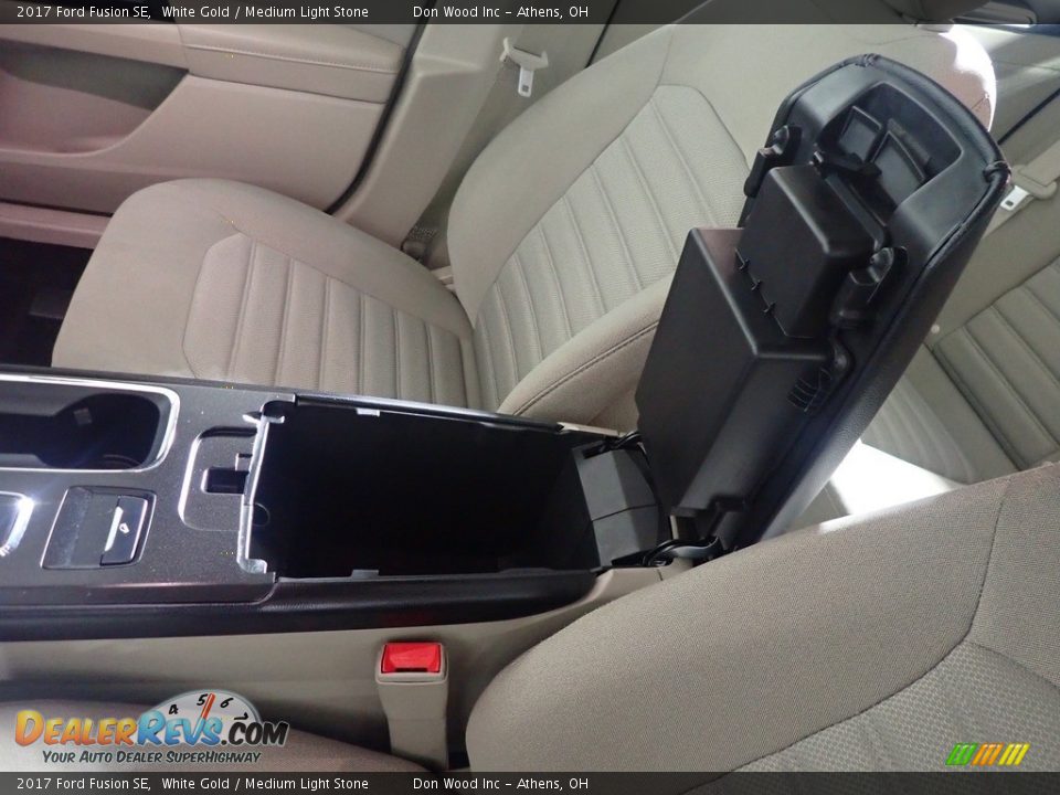 2017 Ford Fusion SE White Gold / Medium Light Stone Photo #34