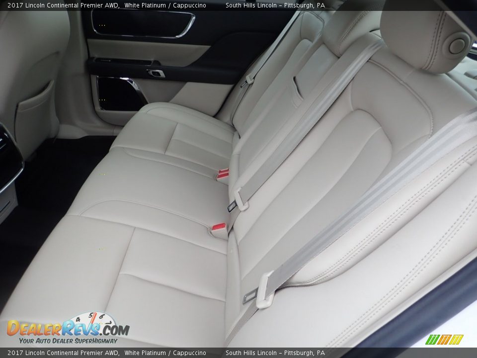 Rear Seat of 2017 Lincoln Continental Premier AWD Photo #16