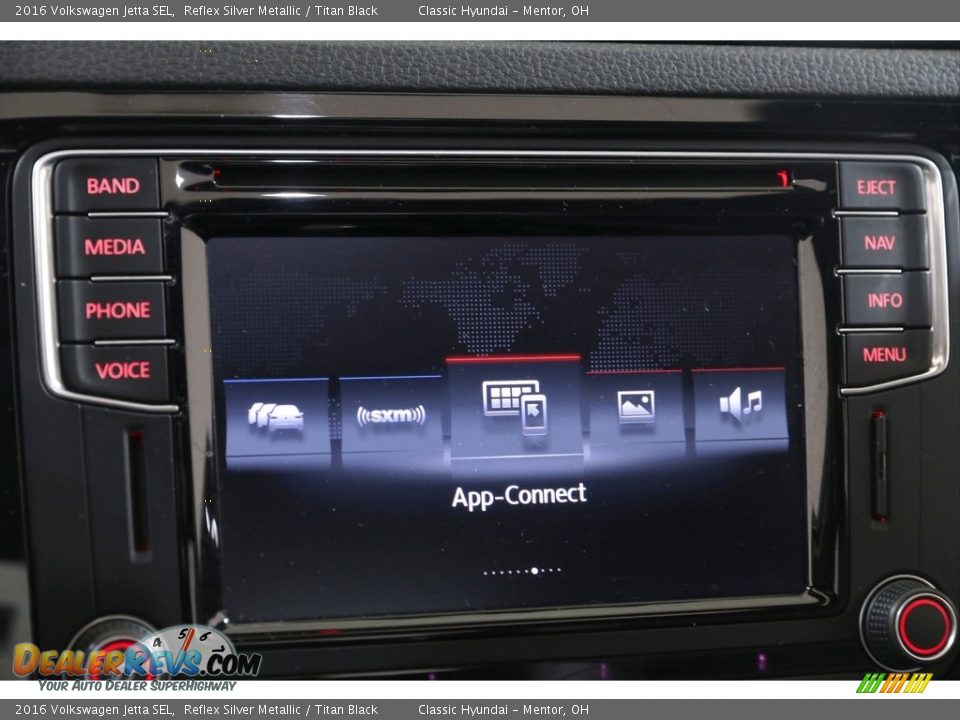 Controls of 2016 Volkswagen Jetta SEL Photo #14