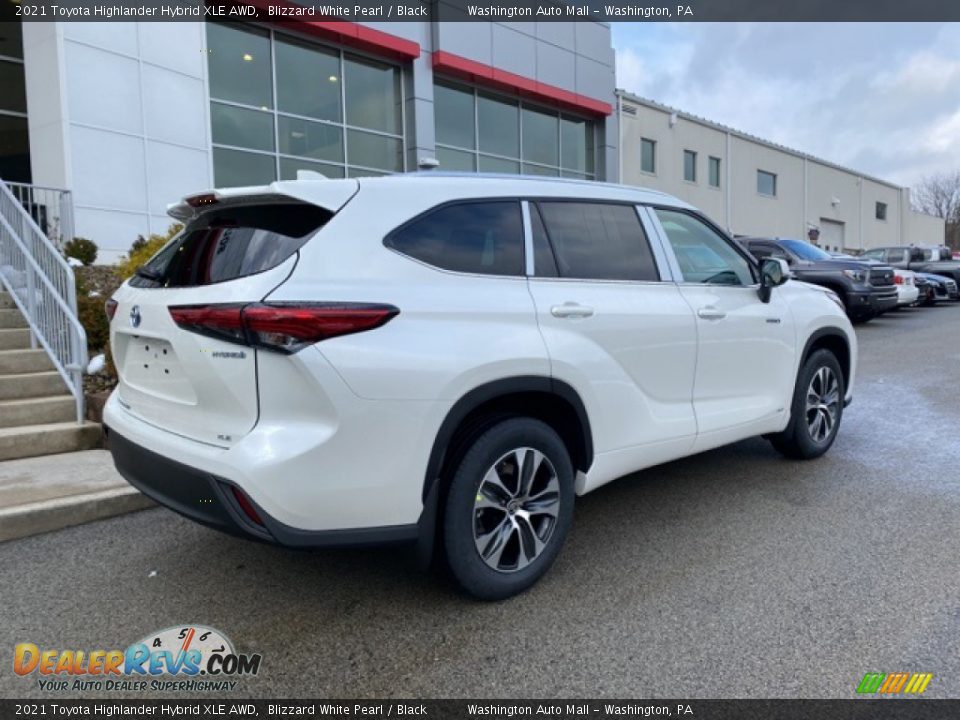 2021 Toyota Highlander Hybrid XLE AWD Blizzard White Pearl / Black Photo #14