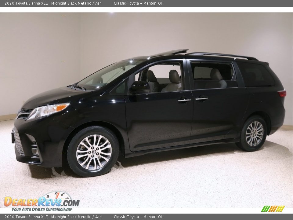 2020 Toyota Sienna XLE Midnight Black Metallic / Ash Photo #3