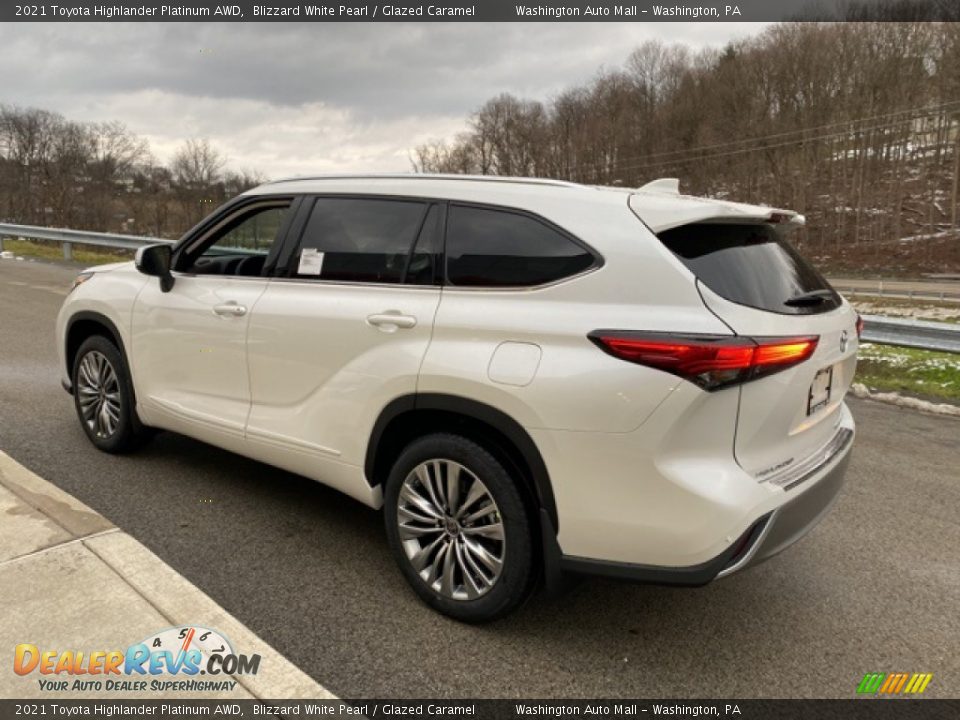 2021 Toyota Highlander Platinum AWD Blizzard White Pearl / Glazed Caramel Photo #2