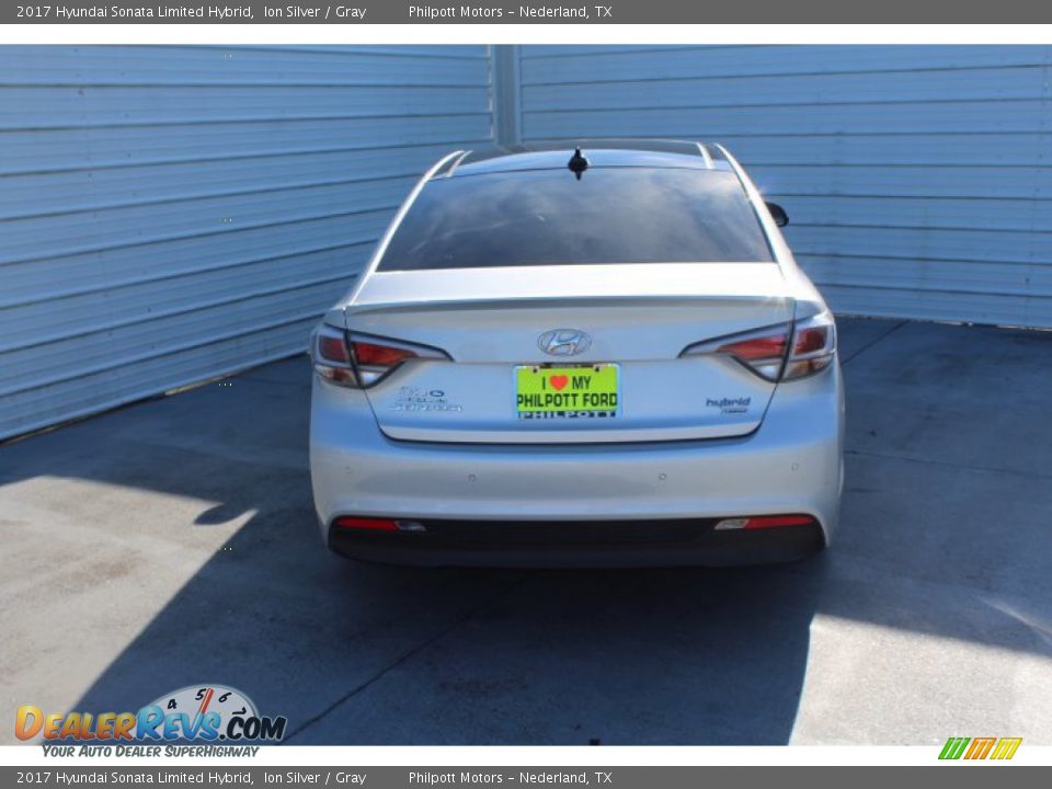 2017 Hyundai Sonata Limited Hybrid Ion Silver / Gray Photo #8