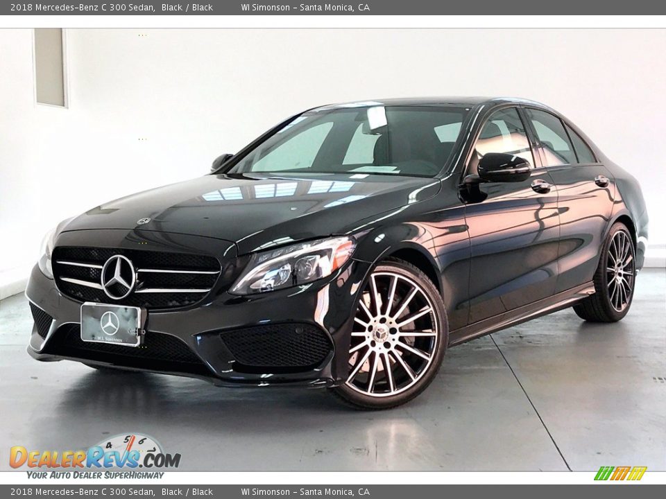 Front 3/4 View of 2018 Mercedes-Benz C 300 Sedan Photo #12