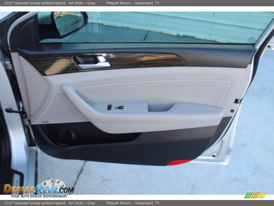 Door Panel of 2017 Hyundai Sonata Limited Hybrid Photo #28