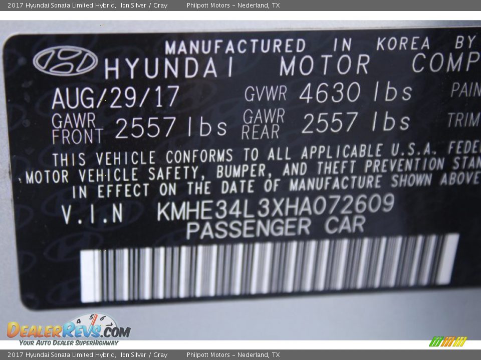 2017 Hyundai Sonata Limited Hybrid Ion Silver / Gray Photo #30