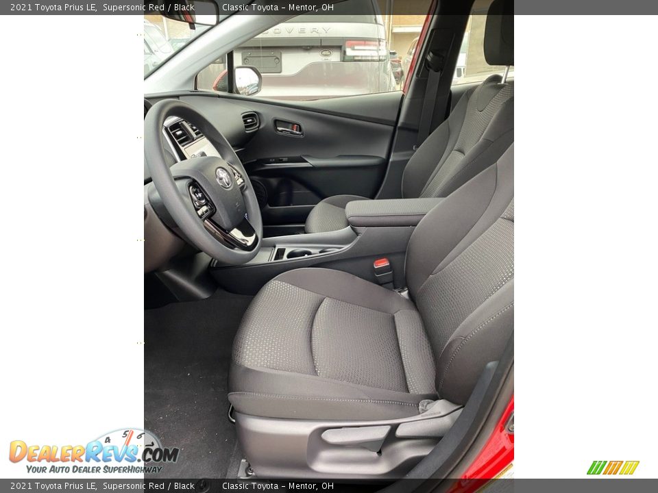 2021 Toyota Prius LE Supersonic Red / Black Photo #2