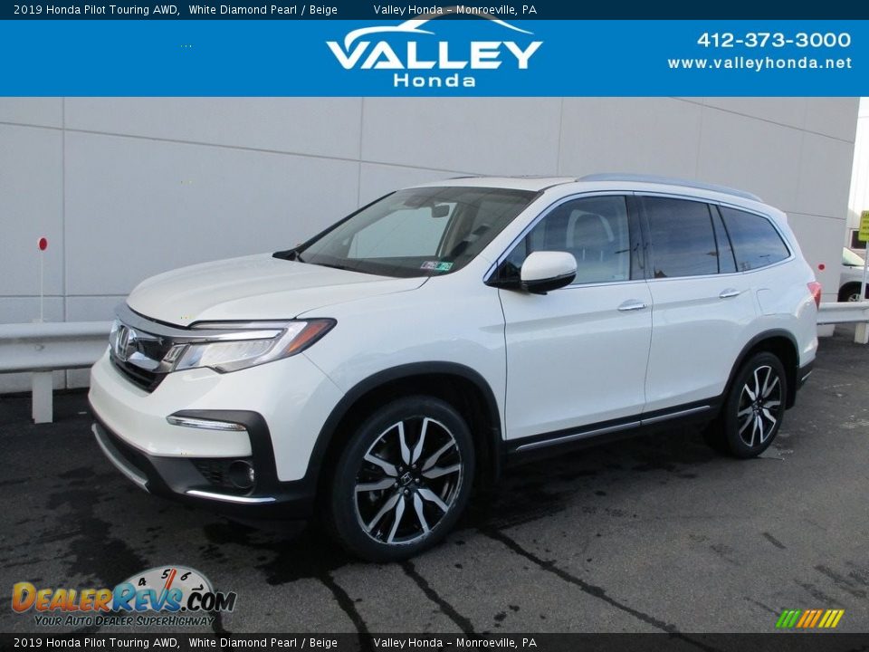 2019 Honda Pilot Touring AWD White Diamond Pearl / Beige Photo #1