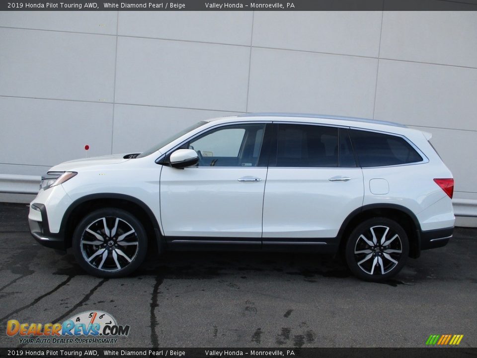 2019 Honda Pilot Touring AWD White Diamond Pearl / Beige Photo #2