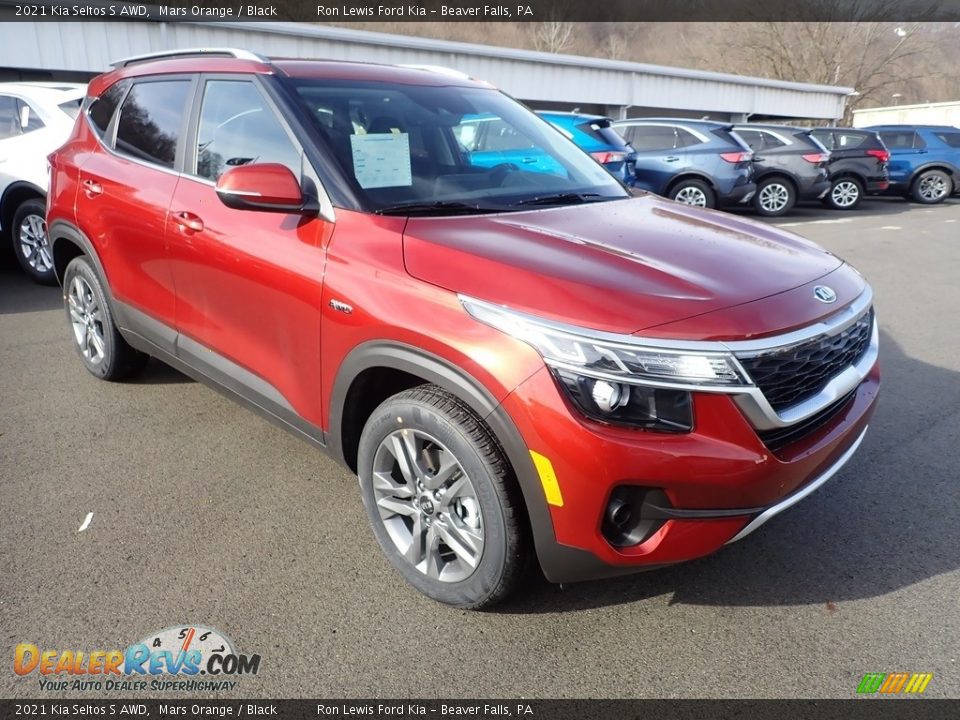 2021 Kia Seltos S AWD Mars Orange / Black Photo #3