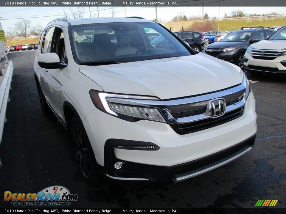 2019 Honda Pilot Touring AWD White Diamond Pearl / Beige Photo #7