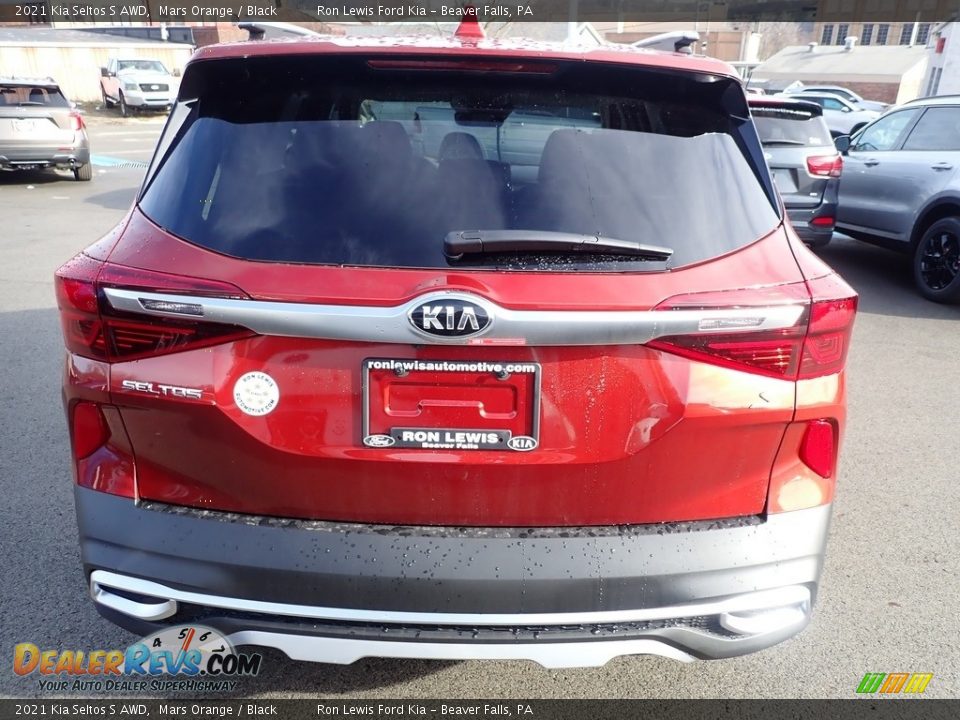 2021 Kia Seltos S AWD Mars Orange / Black Photo #8