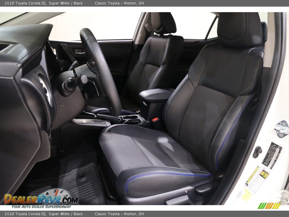 2018 Toyota Corolla SE Super White / Black Photo #5