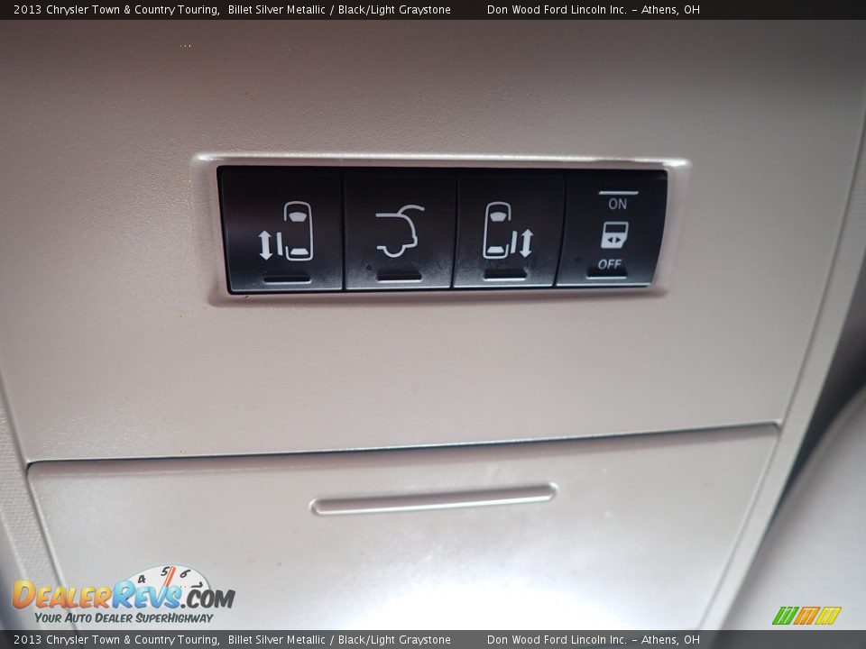 2013 Chrysler Town & Country Touring Billet Silver Metallic / Black/Light Graystone Photo #36