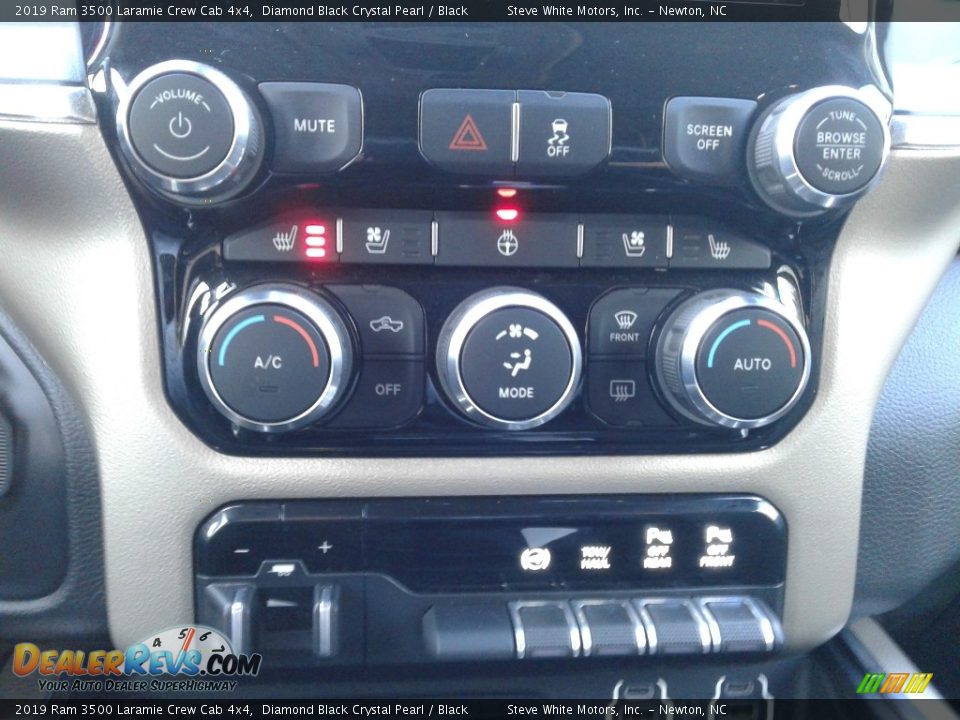 Controls of 2019 Ram 3500 Laramie Crew Cab 4x4 Photo #32