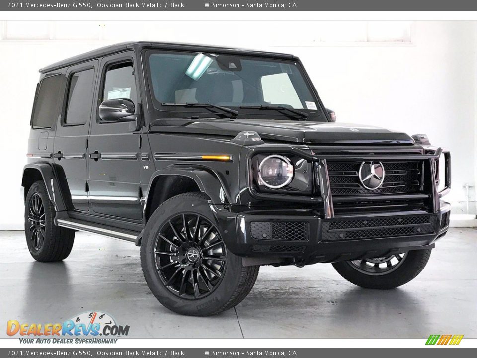 Front 3/4 View of 2021 Mercedes-Benz G 550 Photo #12