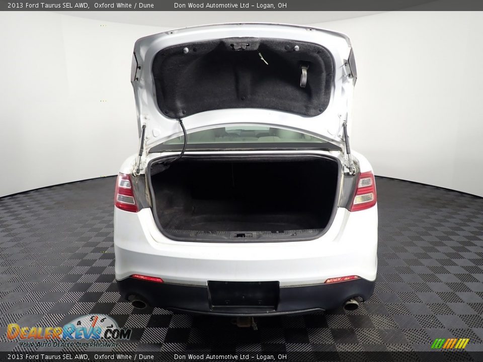 2013 Ford Taurus SEL AWD Oxford White / Dune Photo #12