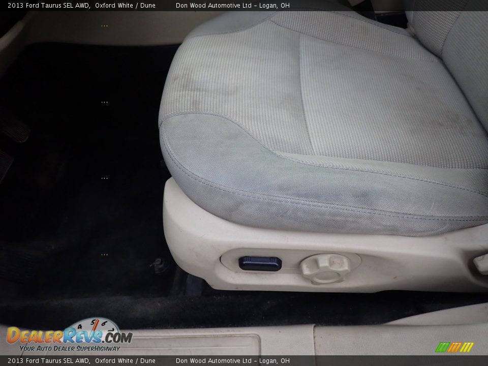 2013 Ford Taurus SEL AWD Oxford White / Dune Photo #19