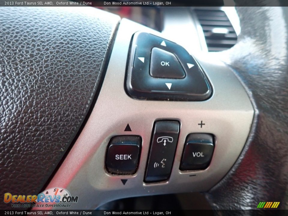 2013 Ford Taurus SEL AWD Oxford White / Dune Photo #24