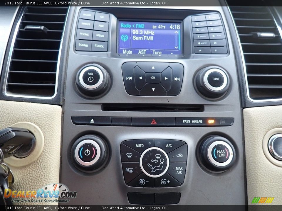 2013 Ford Taurus SEL AWD Oxford White / Dune Photo #25