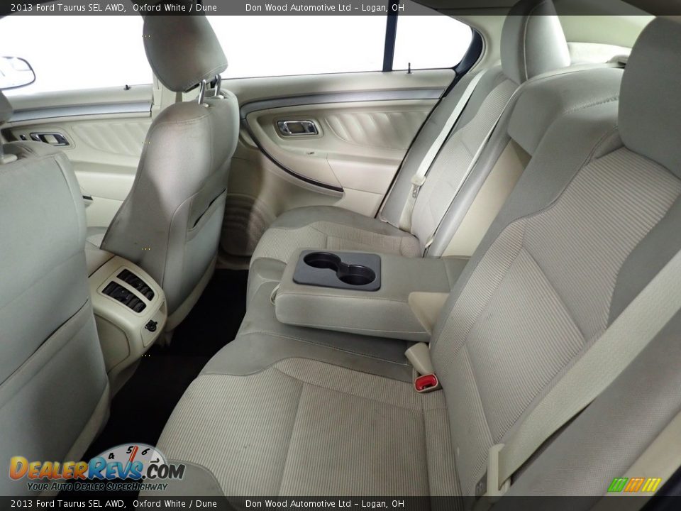 2013 Ford Taurus SEL AWD Oxford White / Dune Photo #31