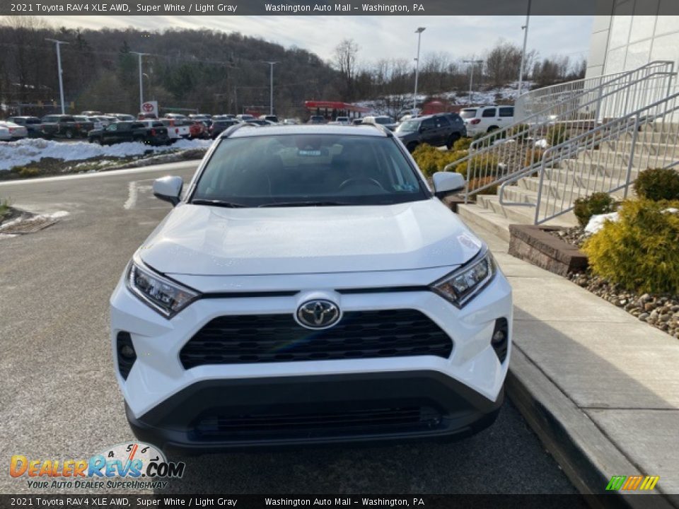 2021 Toyota RAV4 XLE AWD Super White / Light Gray Photo #12