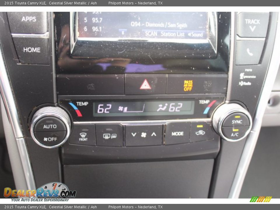 2015 Toyota Camry XLE Celestial Silver Metallic / Ash Photo #16