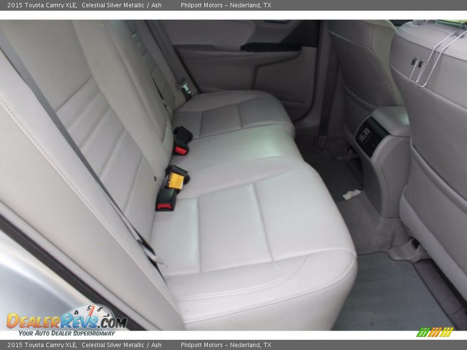 2015 Toyota Camry XLE Celestial Silver Metallic / Ash Photo #24