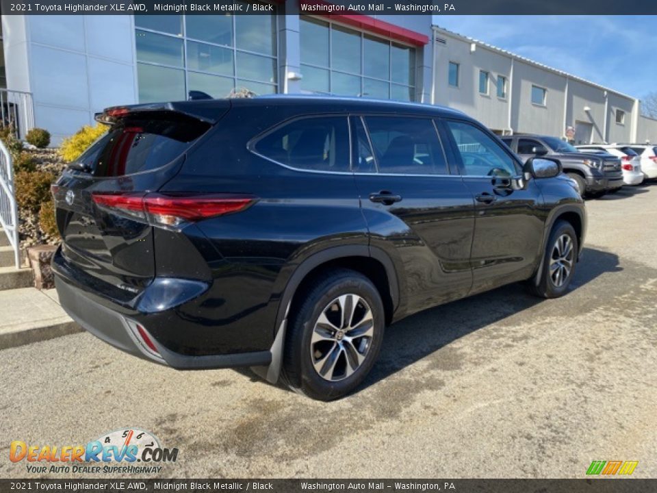 2021 Toyota Highlander XLE AWD Midnight Black Metallic / Black Photo #14