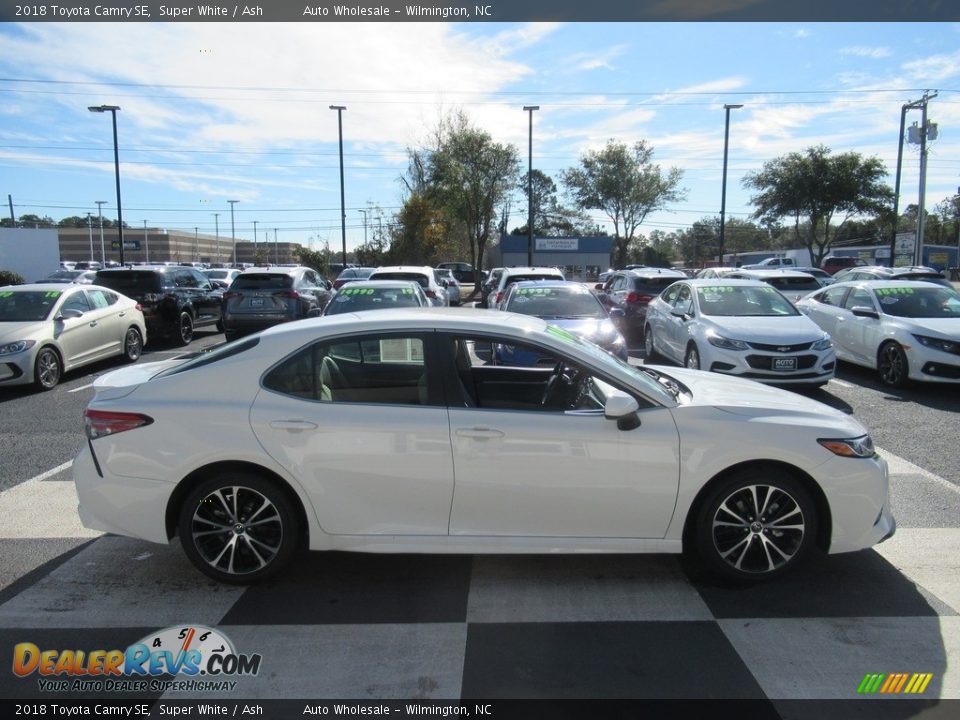2018 Toyota Camry SE Super White / Ash Photo #3