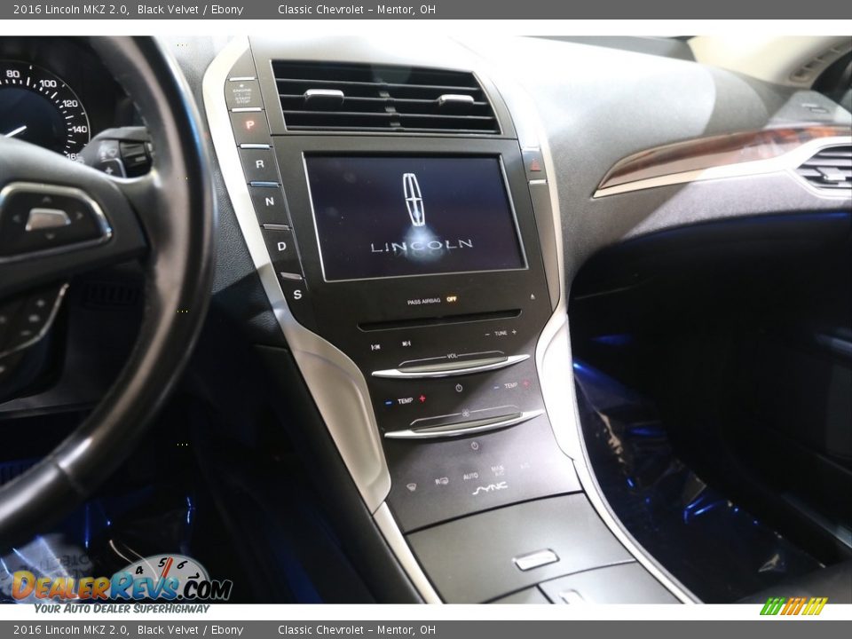 Controls of 2016 Lincoln MKZ 2.0 Photo #9