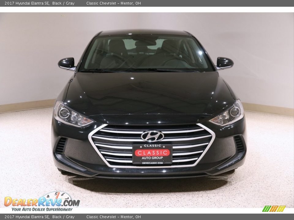 2017 Hyundai Elantra SE Black / Gray Photo #2