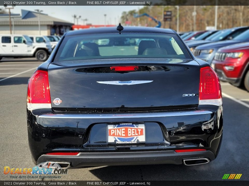 2021 Chrysler 300 Touring Gloss Black / Black Photo #7