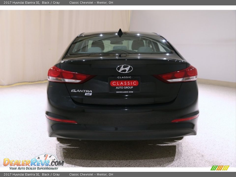 2017 Hyundai Elantra SE Black / Gray Photo #16