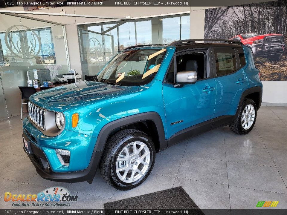 Front 3/4 View of 2021 Jeep Renegade Limited 4x4 Photo #4