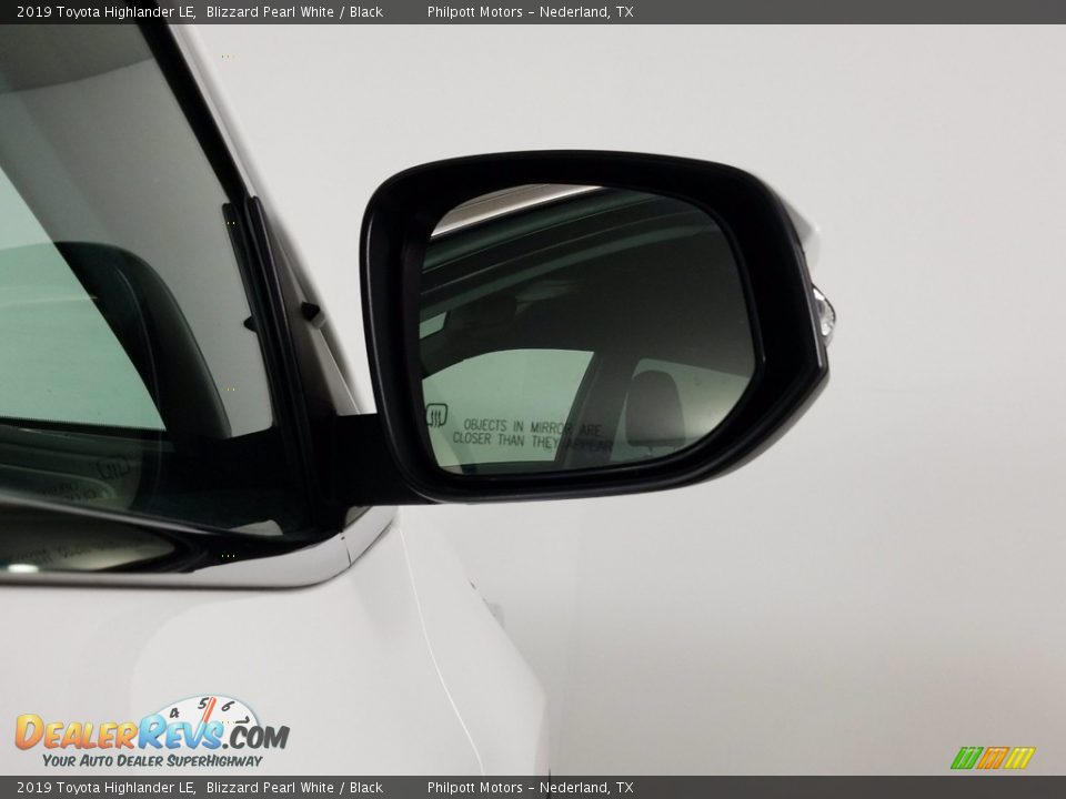 2019 Toyota Highlander LE Blizzard Pearl White / Black Photo #13