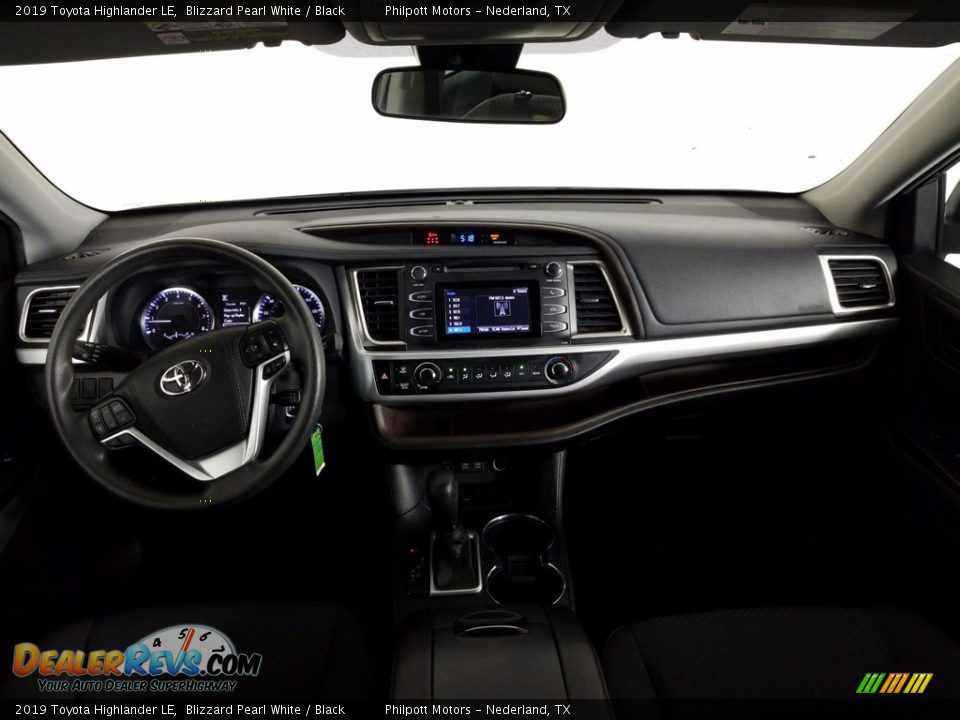 2019 Toyota Highlander LE Blizzard Pearl White / Black Photo #17