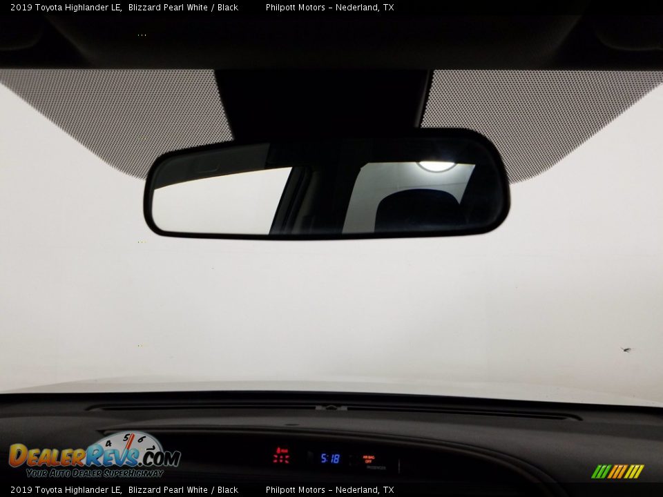 2019 Toyota Highlander LE Blizzard Pearl White / Black Photo #18