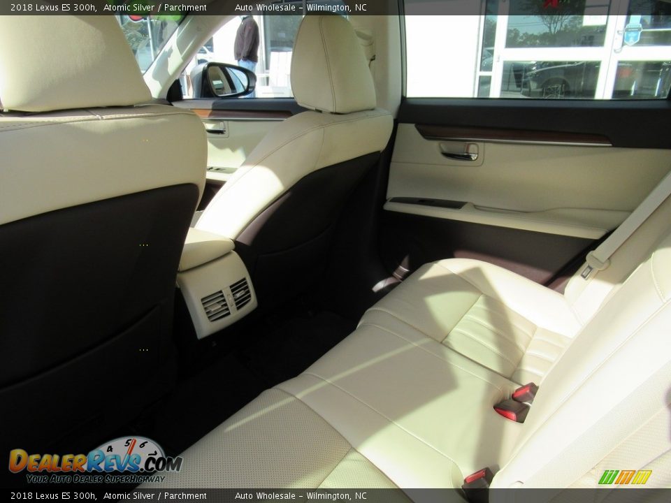 2018 Lexus ES 300h Atomic Silver / Parchment Photo #11