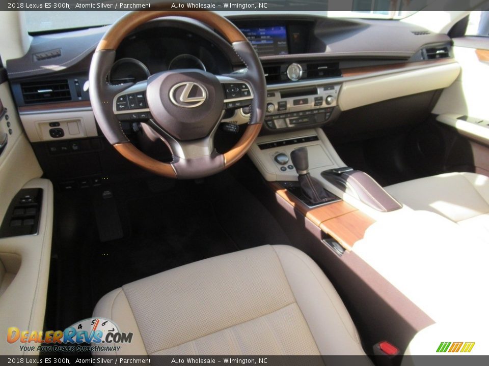 2018 Lexus ES 300h Atomic Silver / Parchment Photo #15