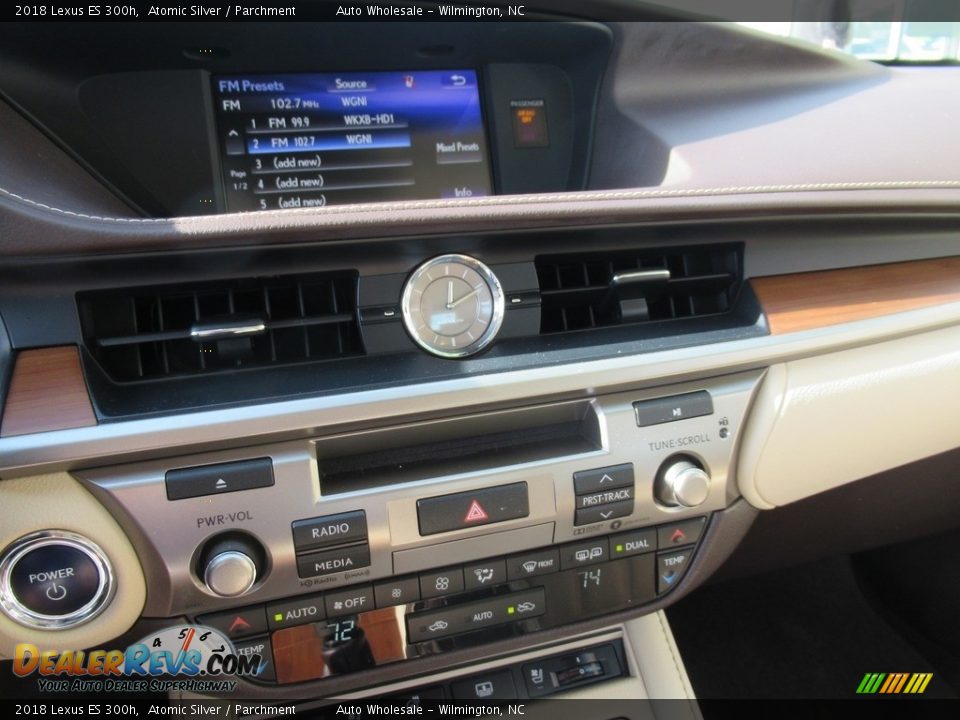 2018 Lexus ES 300h Atomic Silver / Parchment Photo #17