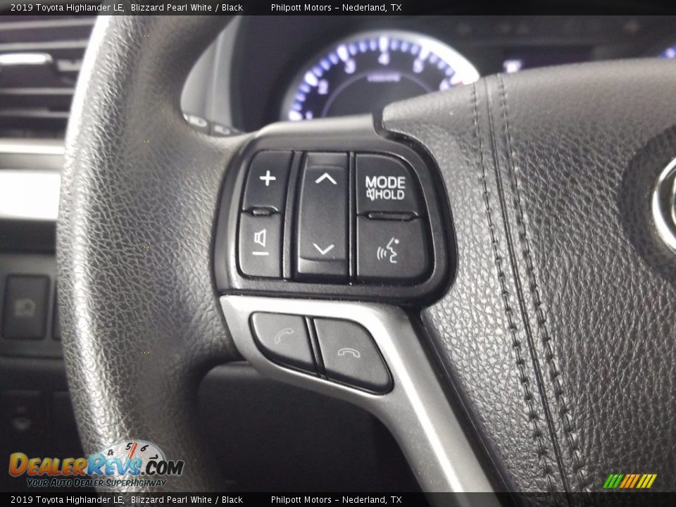 2019 Toyota Highlander LE Blizzard Pearl White / Black Photo #36