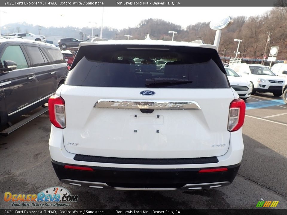 2021 Ford Explorer XLT 4WD Oxford White / Sandstone Photo #7