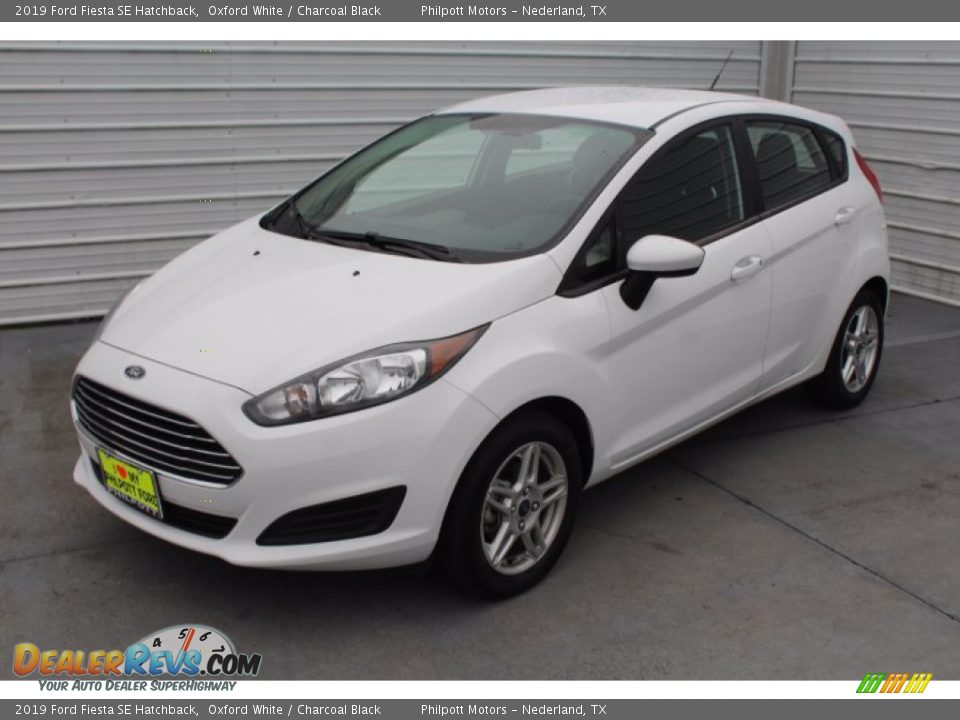 2019 Ford Fiesta SE Hatchback Oxford White / Charcoal Black Photo #4