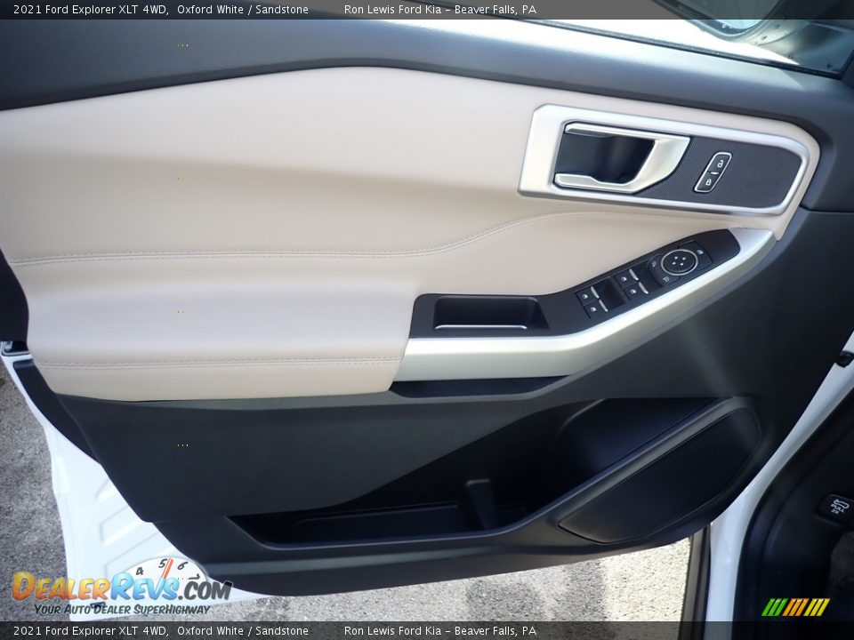 2021 Ford Explorer XLT 4WD Oxford White / Sandstone Photo #12