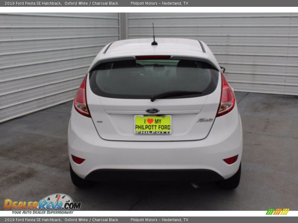 2019 Ford Fiesta SE Hatchback Oxford White / Charcoal Black Photo #7
